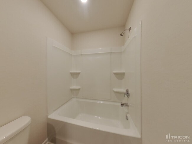 Building Photo - 1300 Deutz Dr