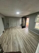 Building Photo - 911 17th Ave