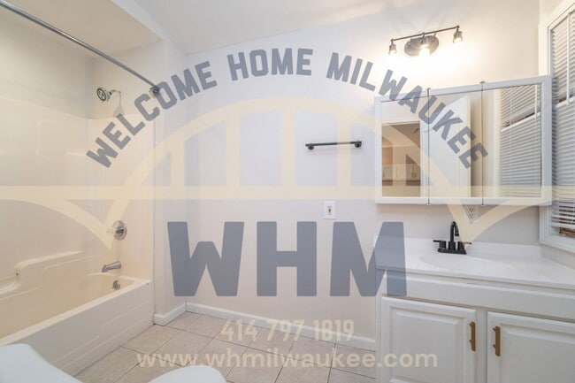 Building Photo - N90w16736 Roosevelt Dr