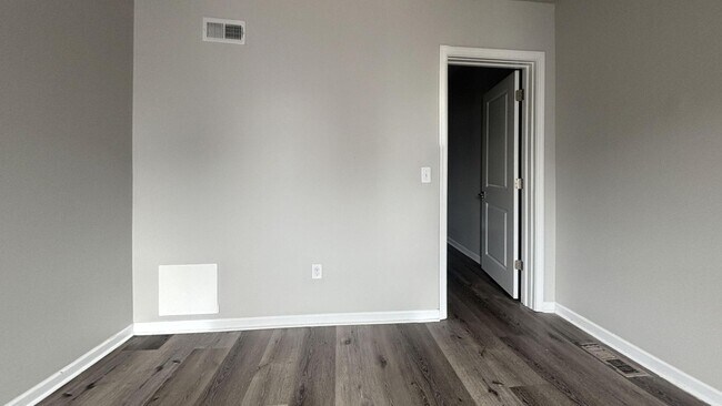 Building Photo - Modern 3-Bed Philly Row Home with Charm