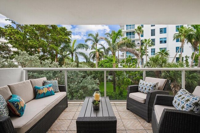Building Photo - 2841 N Ocean Blvd