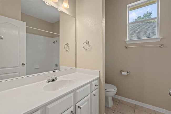 Building Photo - 9013 Sautelle Ln