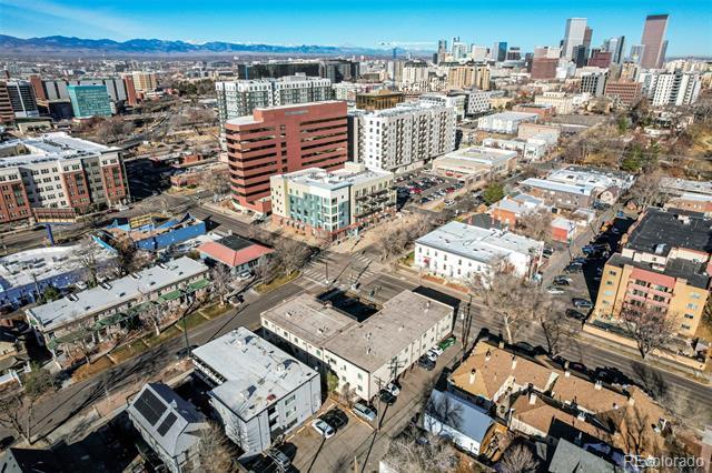 Building Photo - 590 Logan St