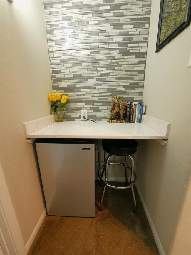 Building Photo - 20715 White Hyacinth Dr