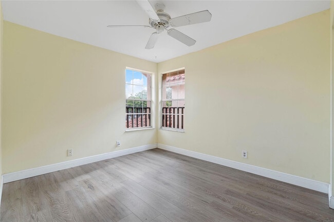 Building Photo - 10856 Cypress Glen Dr