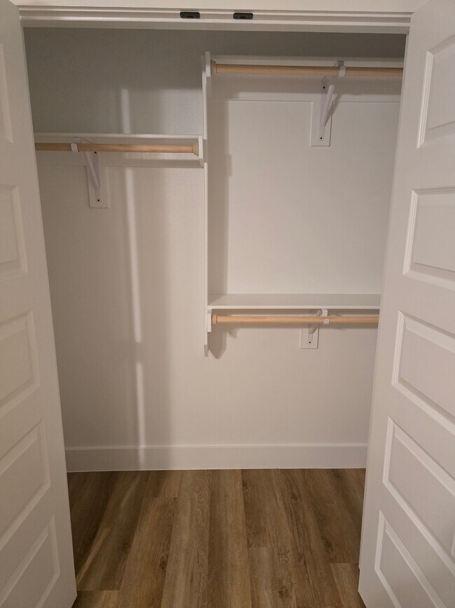 Building Photo - 2631 Elstar Ct