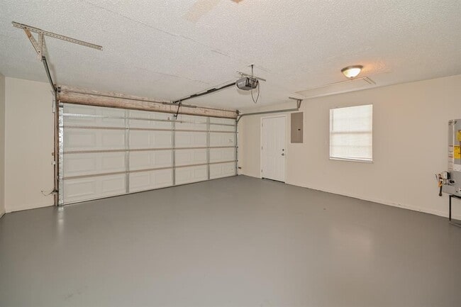 Building Photo - 4218 Knoxville St