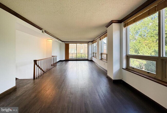 Building Photo - 2731 M St NW