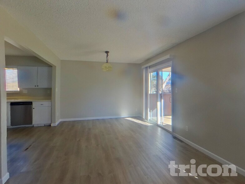 Building Photo - 2240 27th Ave Ct