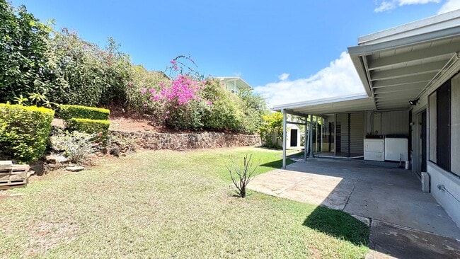 Building Photo - SPACIOUS 4 BEDROOM HOME IN DESIRABLE AIEA ...
