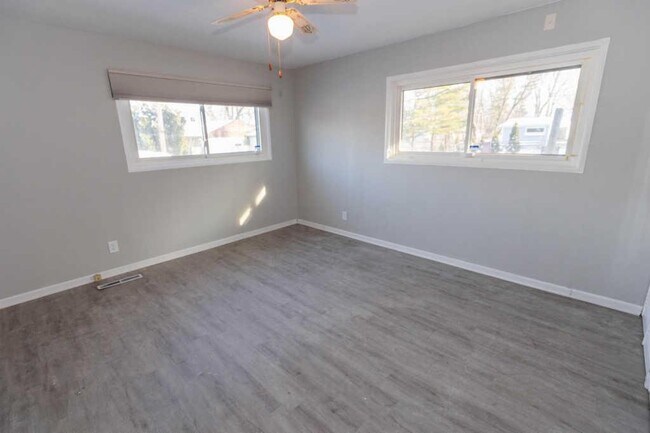 Building Photo - 3798 Rutledge Dr
