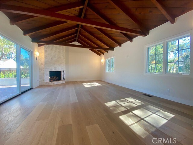 Building Photo - 3645 Vía Palomino