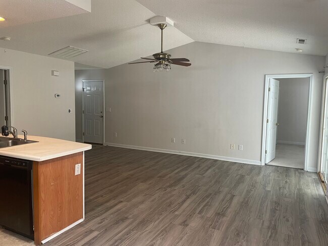 Building Photo - 3901 Elizabeth Avenue