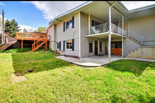 Primary Photo - 3065 Bannock Dr