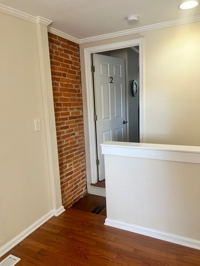 Den - 1509 Ramsay St