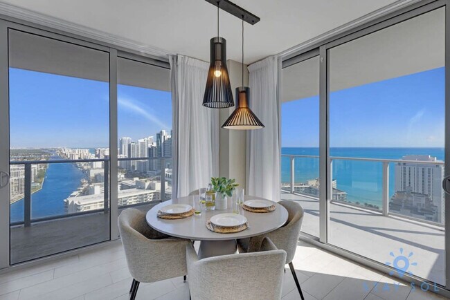 Building Photo - 4010 S Ocean Dr