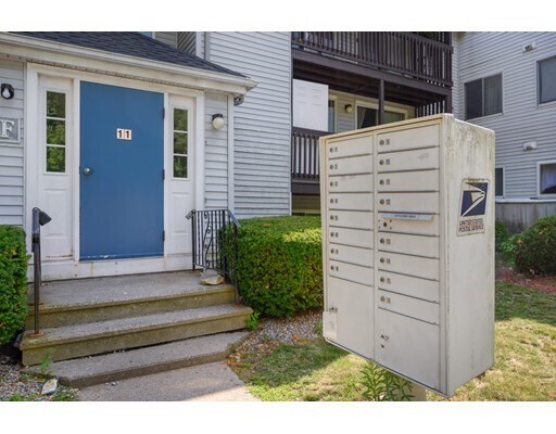 Building Photo - 11 Gibbs St