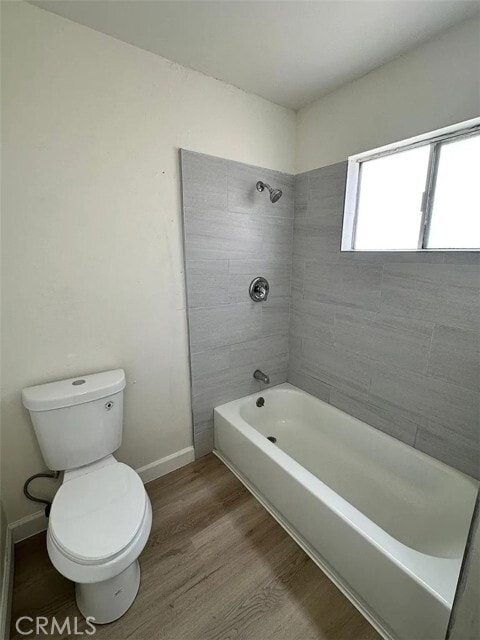 Building Photo - 558 S Benjamin St