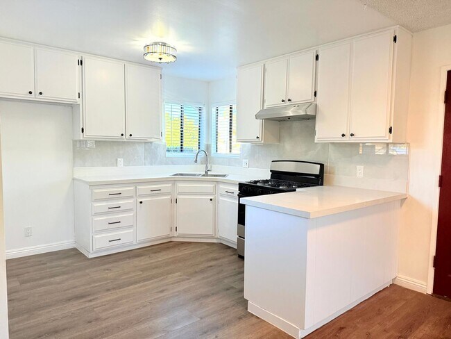 Building Photo - 2506-2508 Norfolk Street