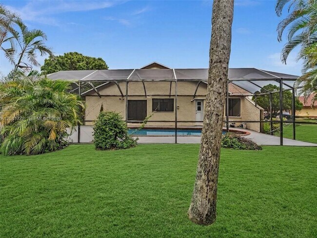 Building Photo - 8813 NW Paradise Ct