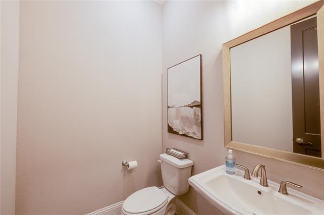 Building Photo - 307 Sunset Ln