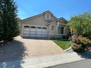 Building Photo - 3165 Covent Gardens Dr