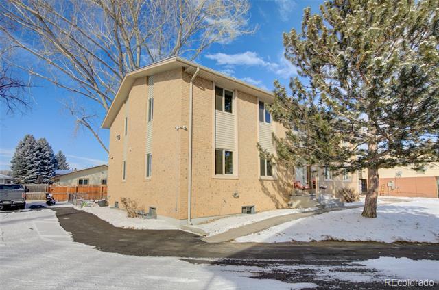 Building Photo - 1331 Merl Pl