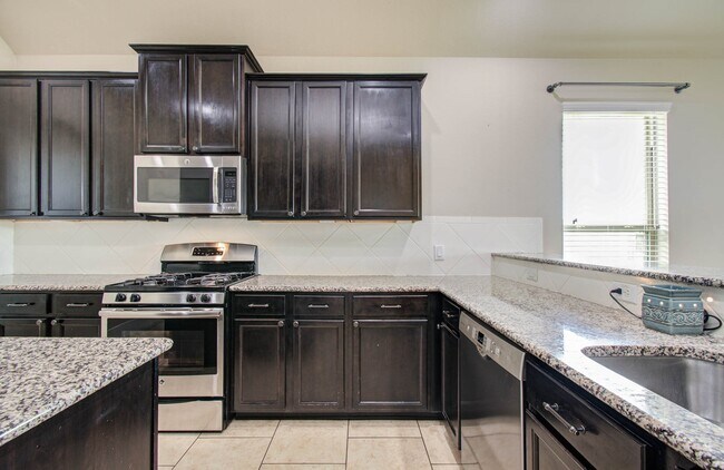Building Photo - 11702 Eagle Ridge Dr