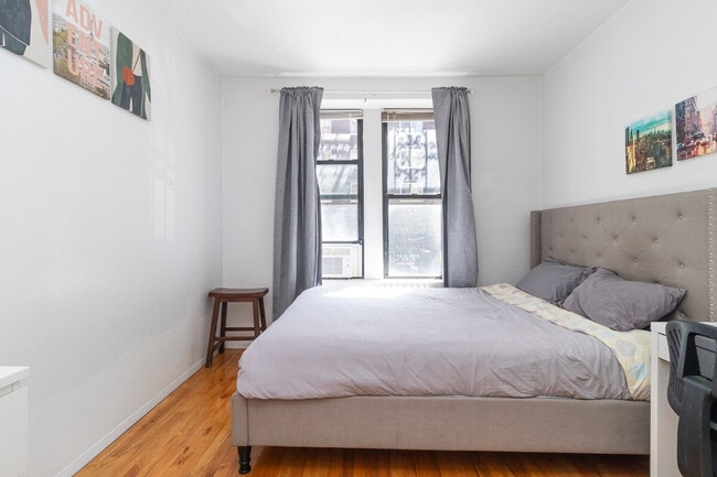 Building Photo - 215 B E 95th St