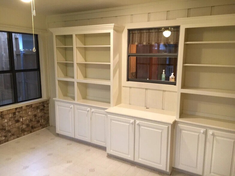 Building Photo - 3906 Double Oak Ln