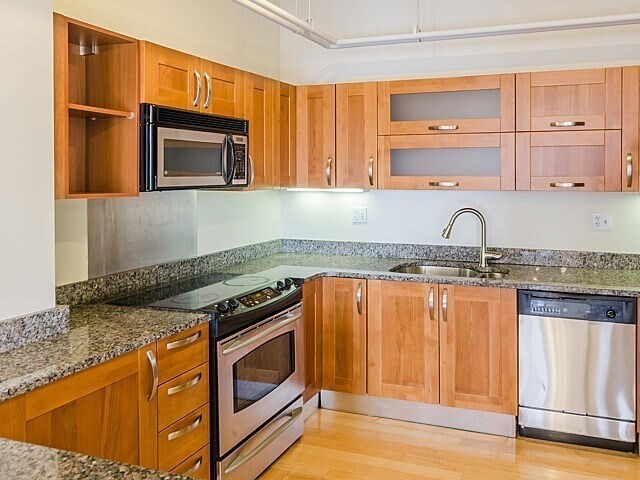 Building Photo - 210 South St