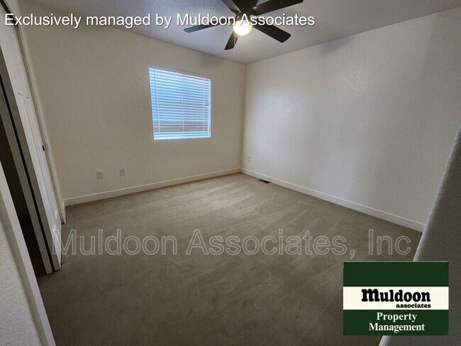 Building Photo - 251 W Acorn Dr