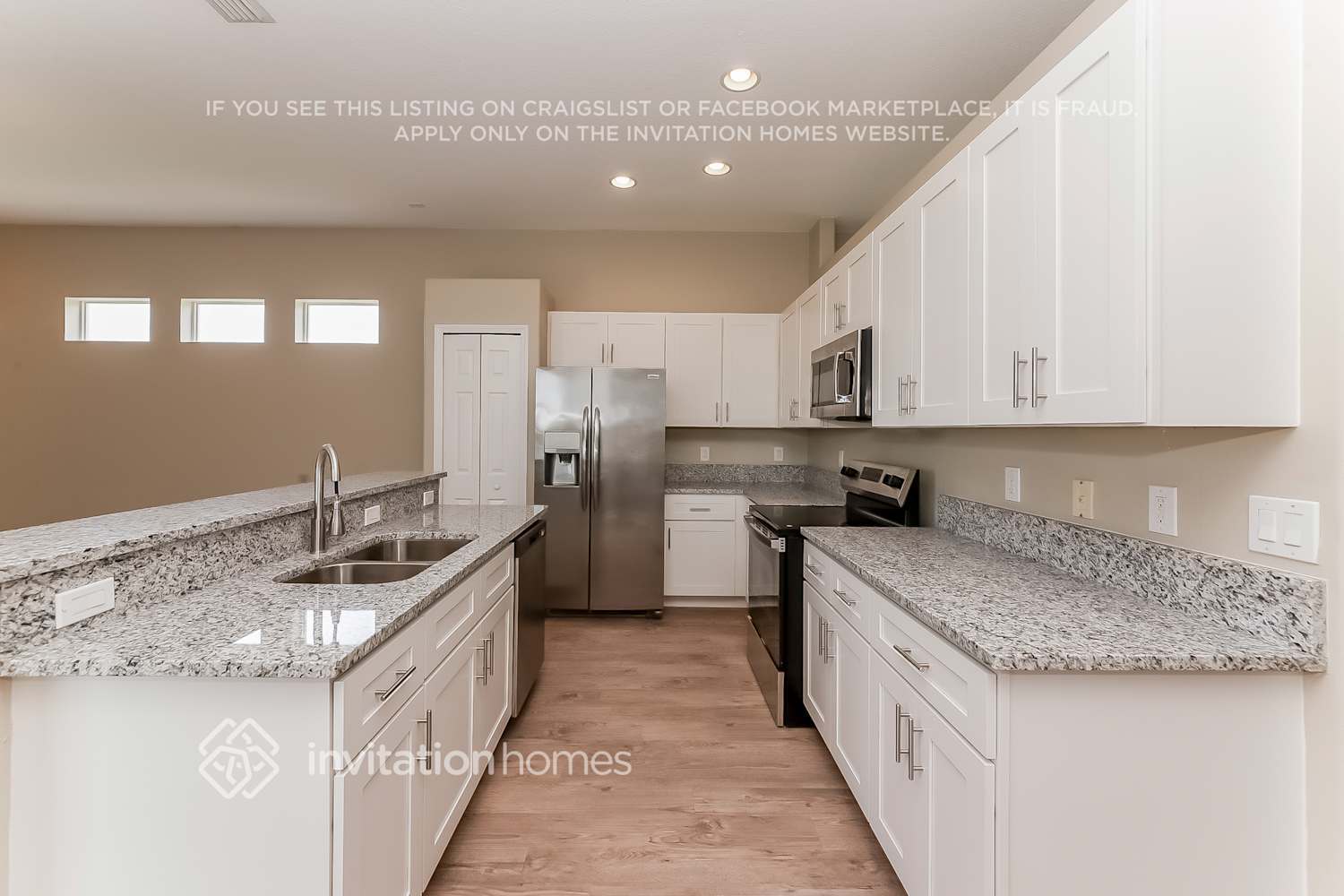 Building Photo - 5407 Lexington Dr