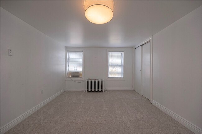 Building Photo - 274 38th St