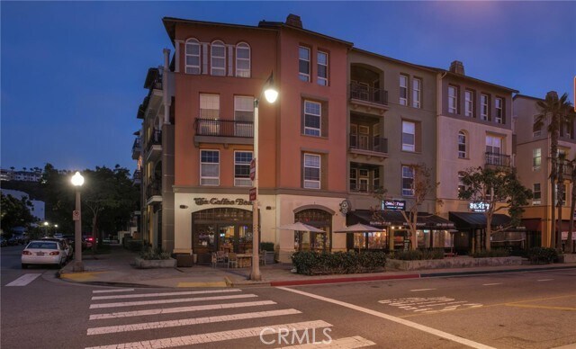 Building Photo - 13045 Pacific Promenade