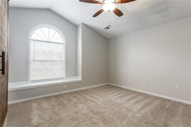 Building Photo - 430 Auldon Ct SE