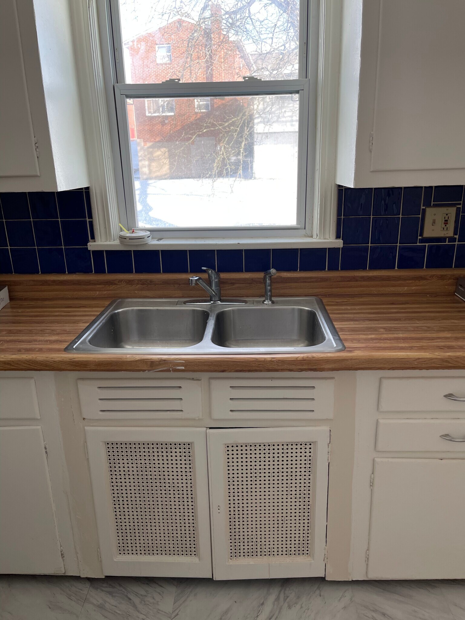 Kitchen - 3417 Grover St