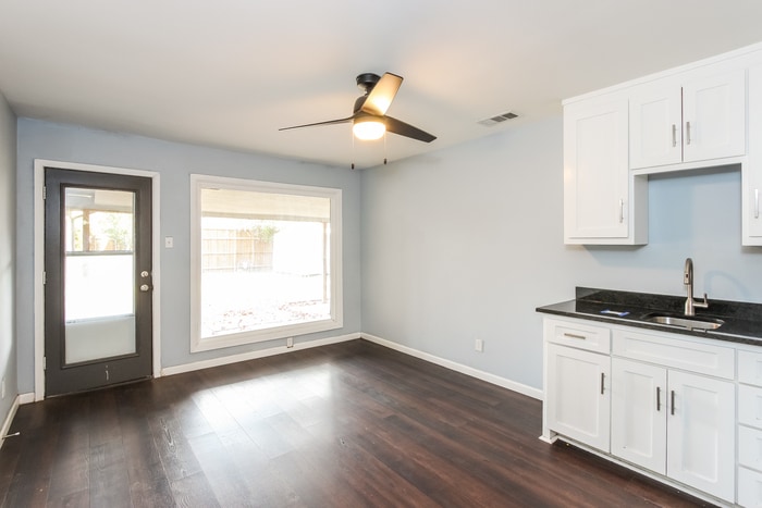 Building Photo - 510 Ridgegate Dr