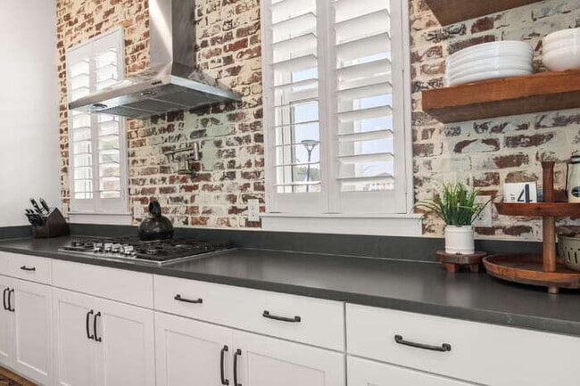 Building Photo - 115 Winding Branch Dr