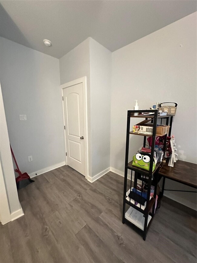 Building Photo - 2126 Crescent Pointe Pkwy