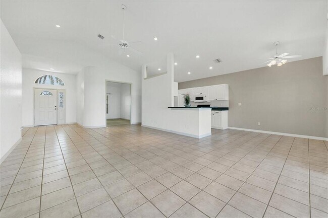 Building Photo - 1580 Jasper Ct