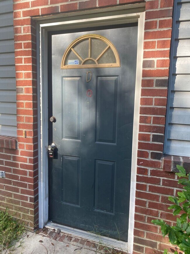 Primary Photo - 2603 W Tharpe St