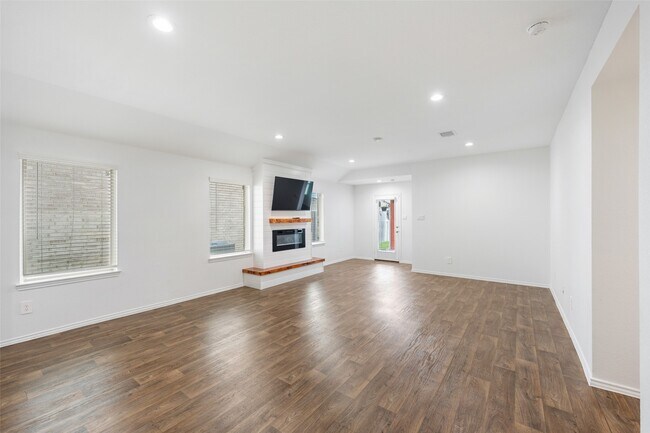 Building Photo - 5134 Cherry Tallow Trl