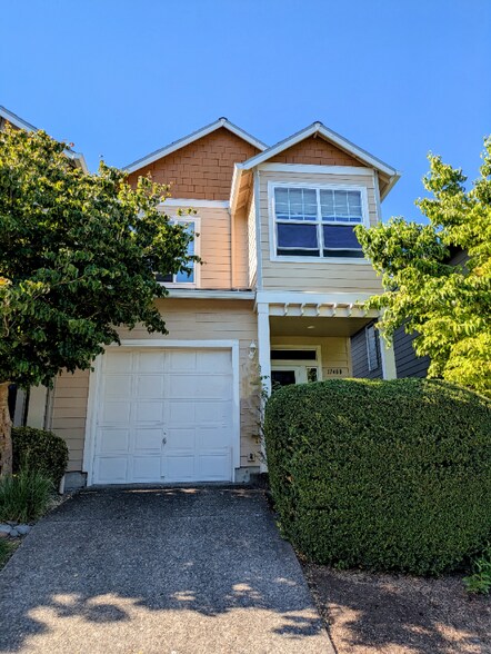 Building Photo - 17469 SW Turning Leaf Dr