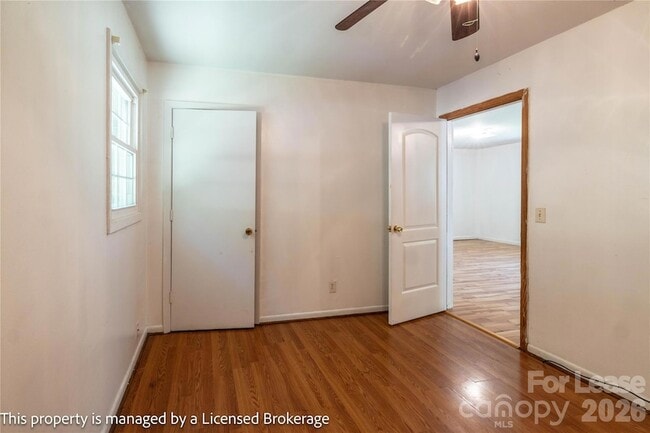 Building Photo - 234 Poplin St