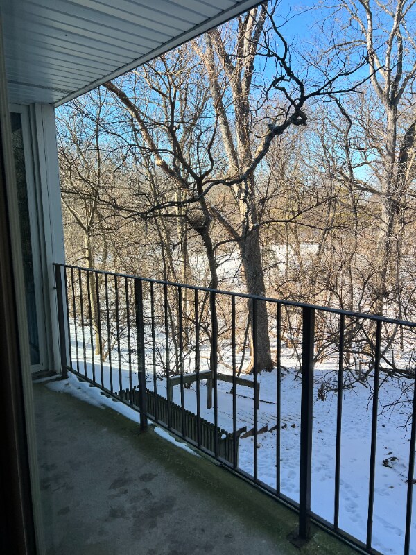 Building Photo - 5750 Abbey Dr