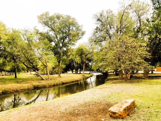 Building Photo - 4204 Country Brook Dr