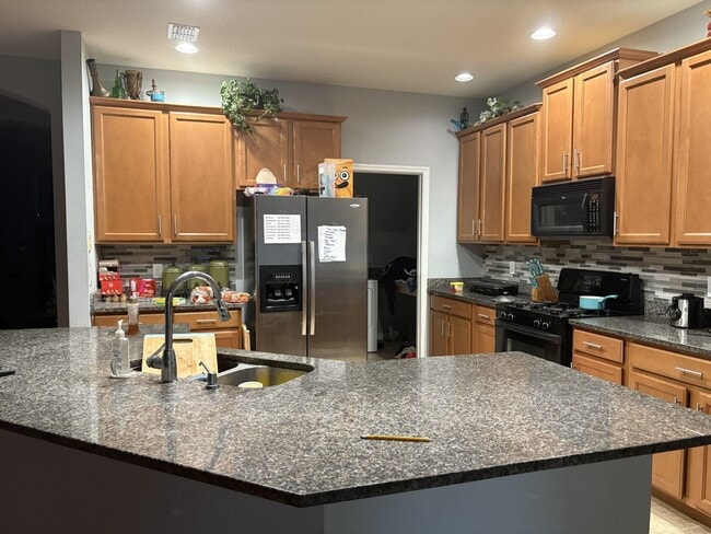 Building Photo - Elegant 4-bedroom 3-bathroom Home in Windermere