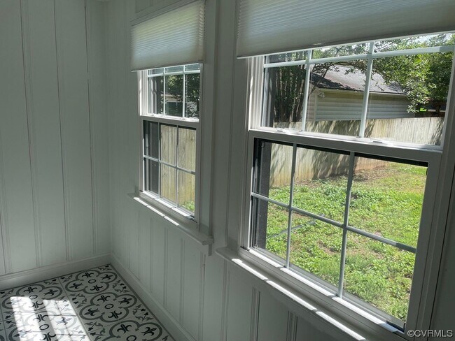 Building Photo - 4509 Fitzhugh Ave