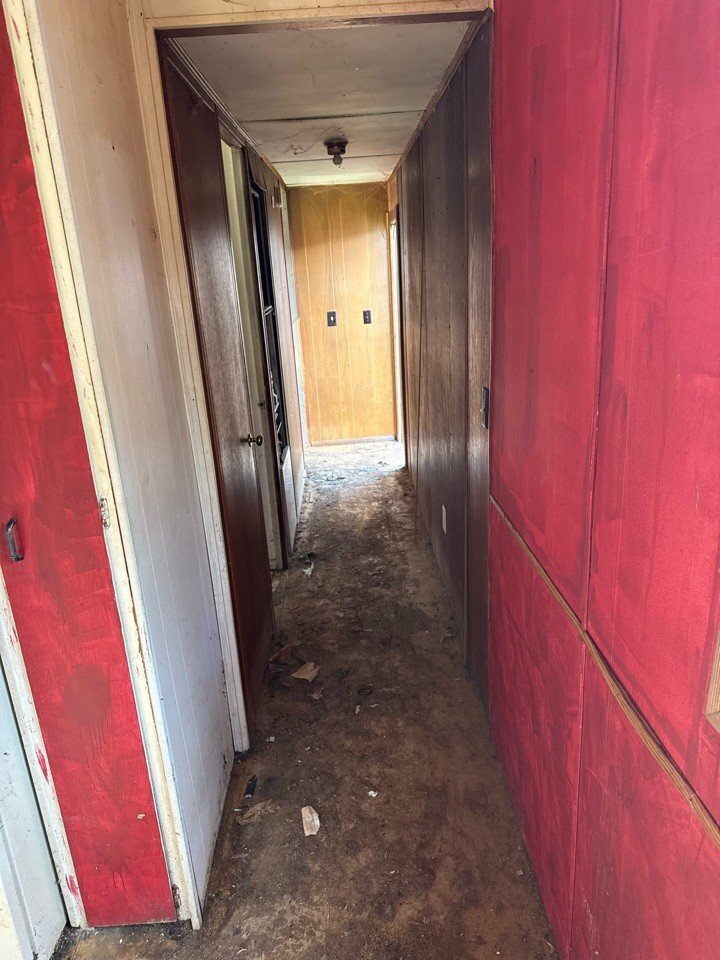 Building Photo - 6384 Oakwood Dr